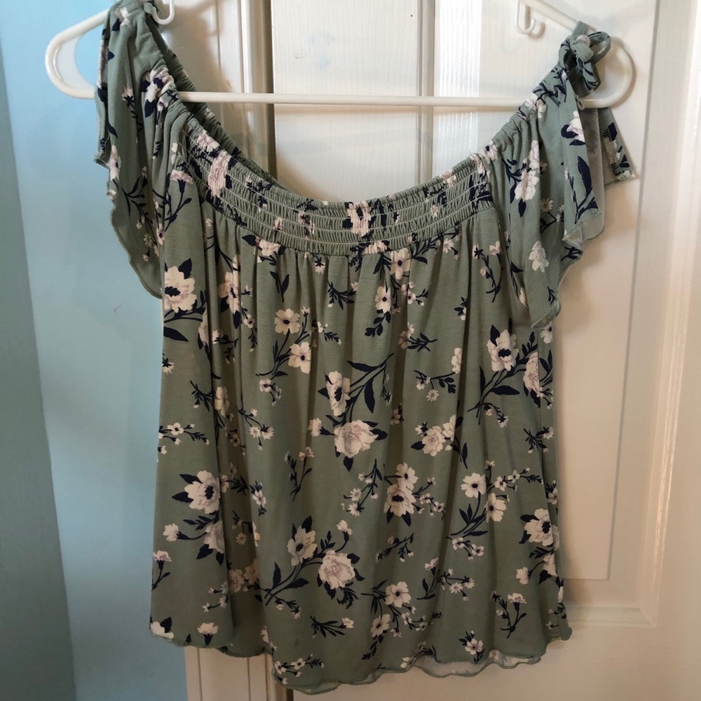 american eagle off the shoulder top